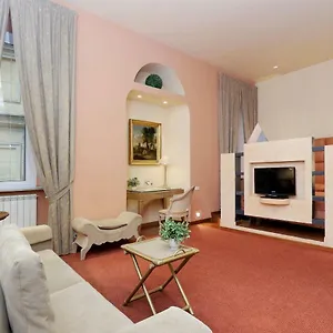 In Your Heart - Spagna Apartamento
