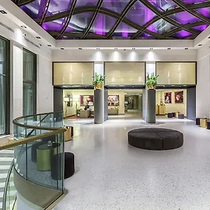 starhotels-rosa-grand.it-lombardy.com/