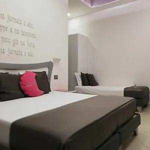 Nunu 4* Nápoly